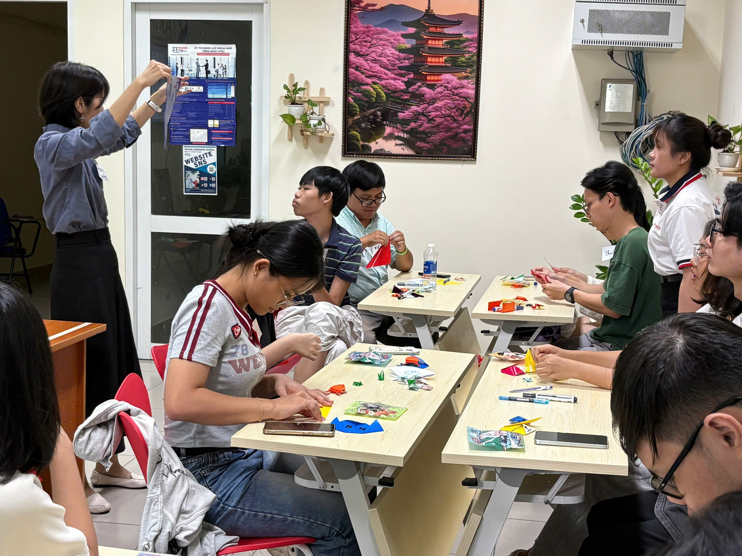 Workshop KiraKira buổi 5: Khám Phá Nghệ Thuật Origami 